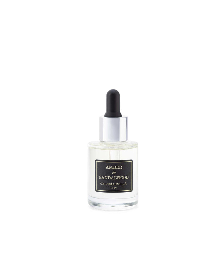 Huile parfumée hydrosoluble d'ambre et de bois de santal avec des notes d'extrait de bergamote et de cèdre