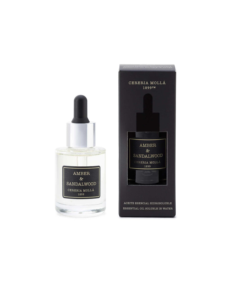 Huile parfumée hydrosoluble d'ambre et de bois de santal avec des notes d'extrait de bergamote et de cèdre