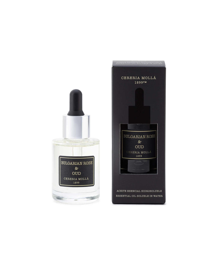 Olio Essenziale Alla Rosa Bulgara E Legno Di Oud