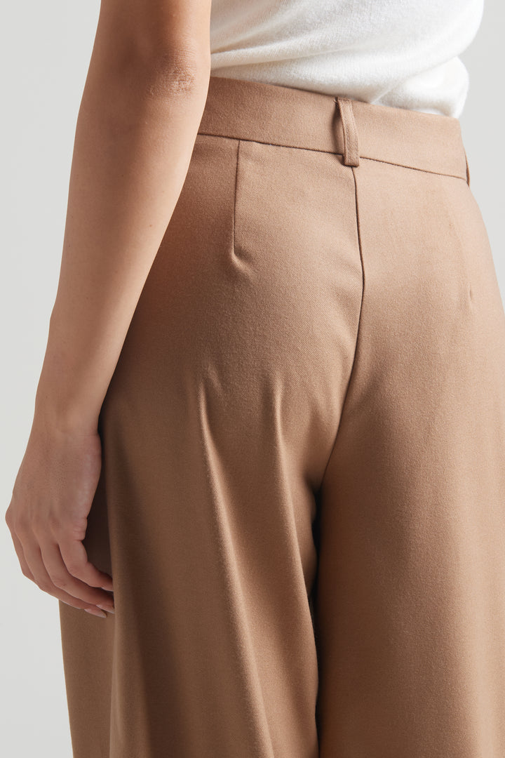 Pantalone Manu 2027