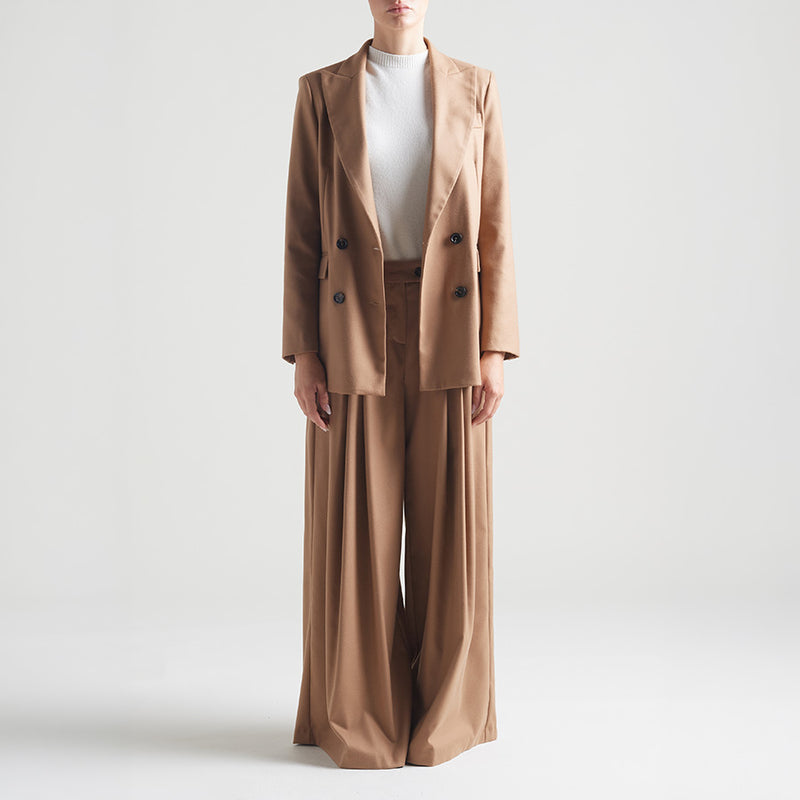 OUTFIT MANU 2027