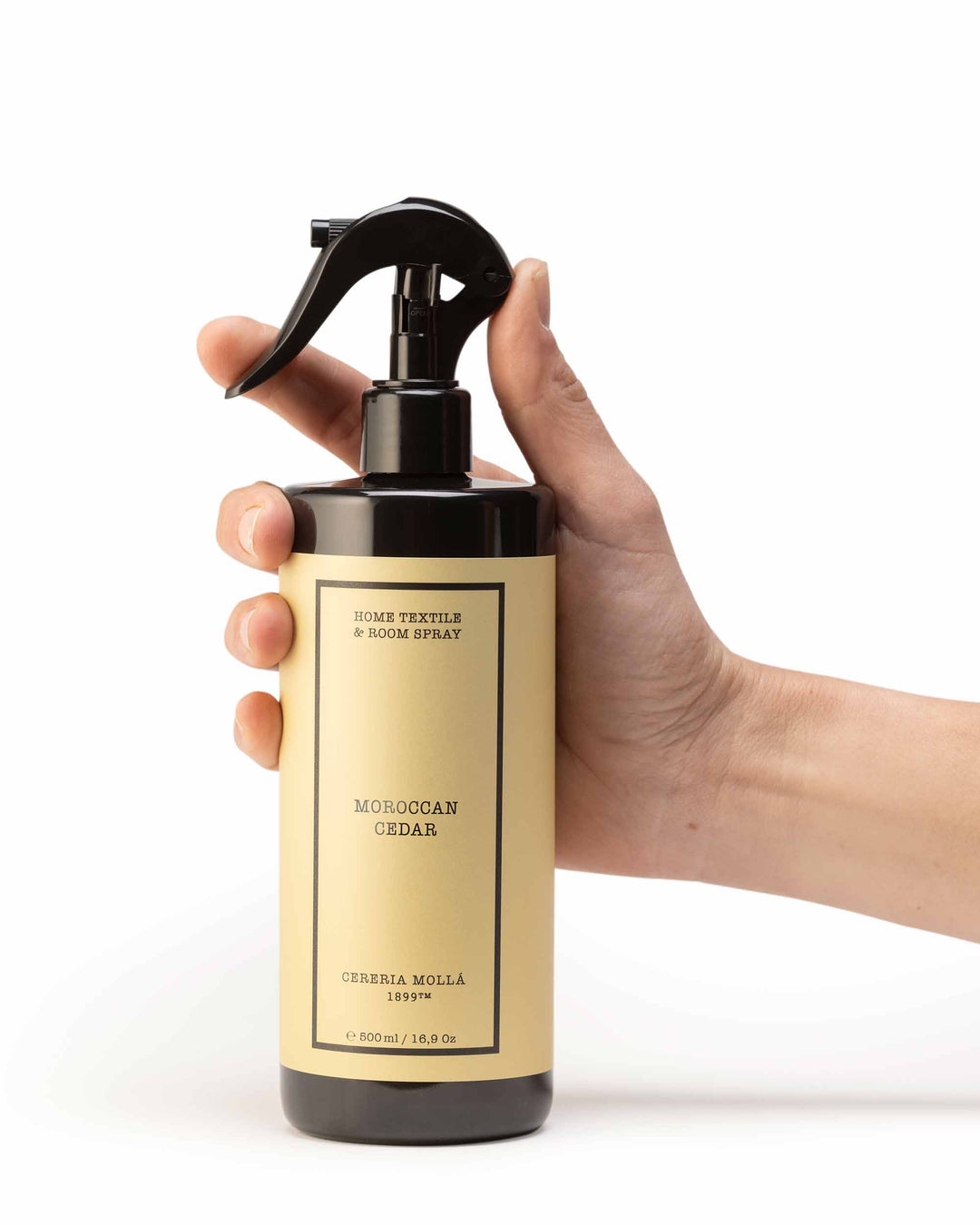 Spray Per Tessuti Al Cedro Marocchino