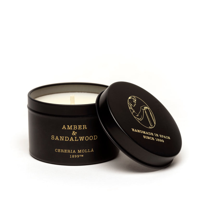 Bougie parfumée à l'ambre et au bois de santal en verre noir