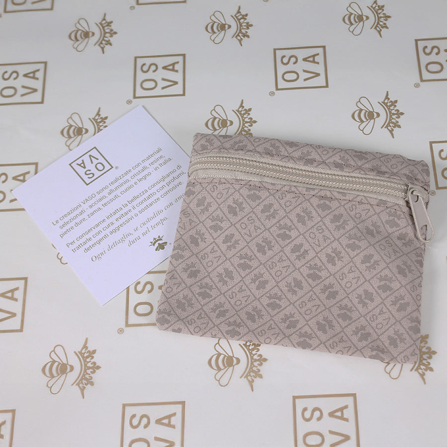 Collier ras du cou à cœurs