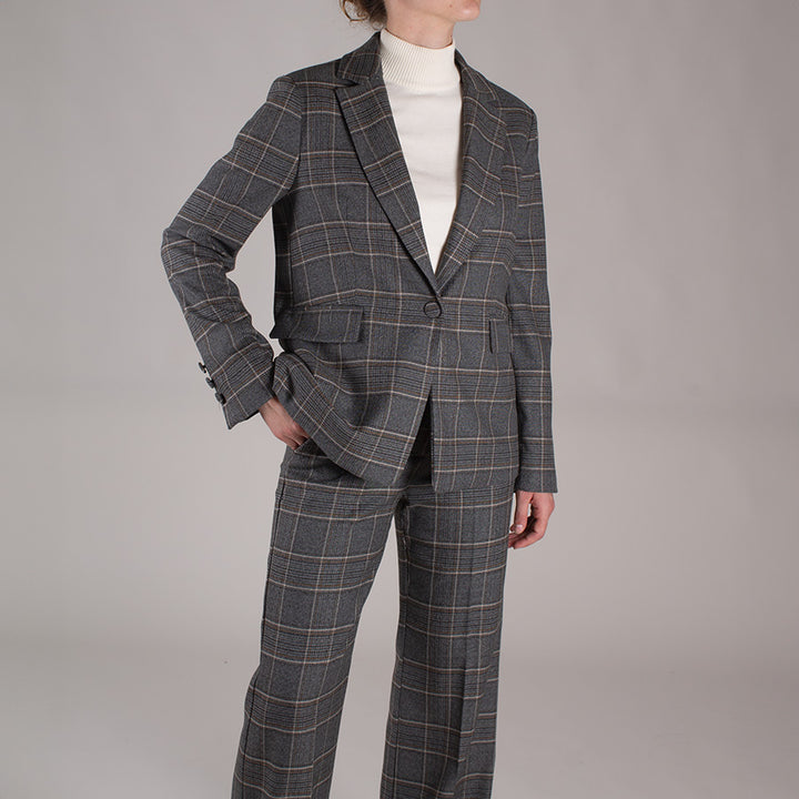 Iris 2027 jacket