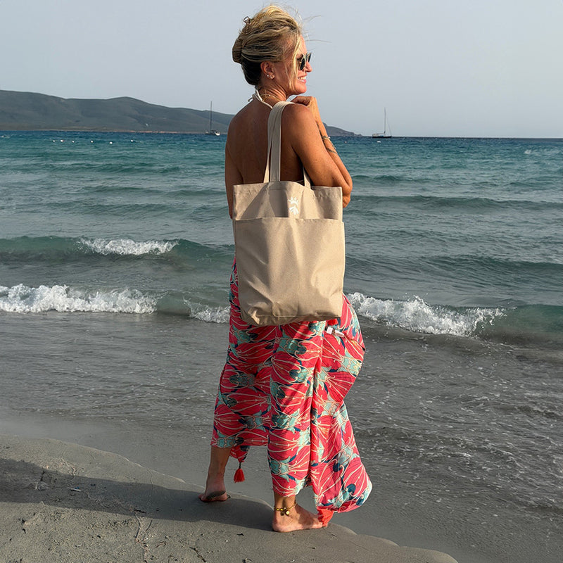 OUTFIT TOTE
