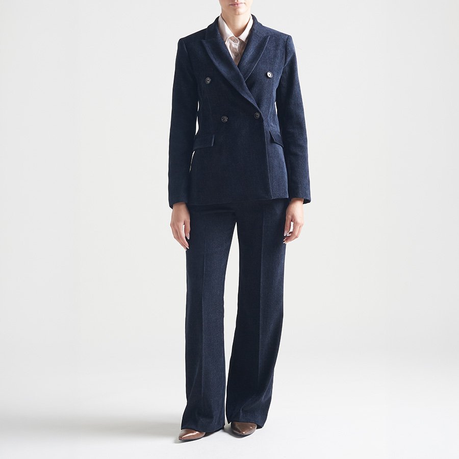 OUTFIT CASTAGNA 2027