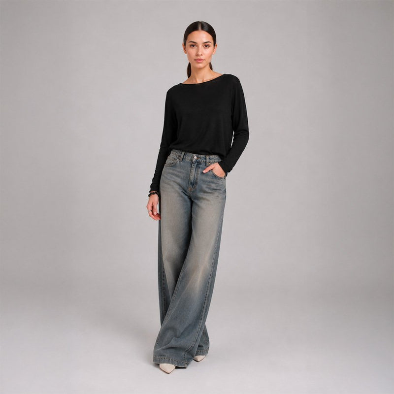 OUTFIT DANI