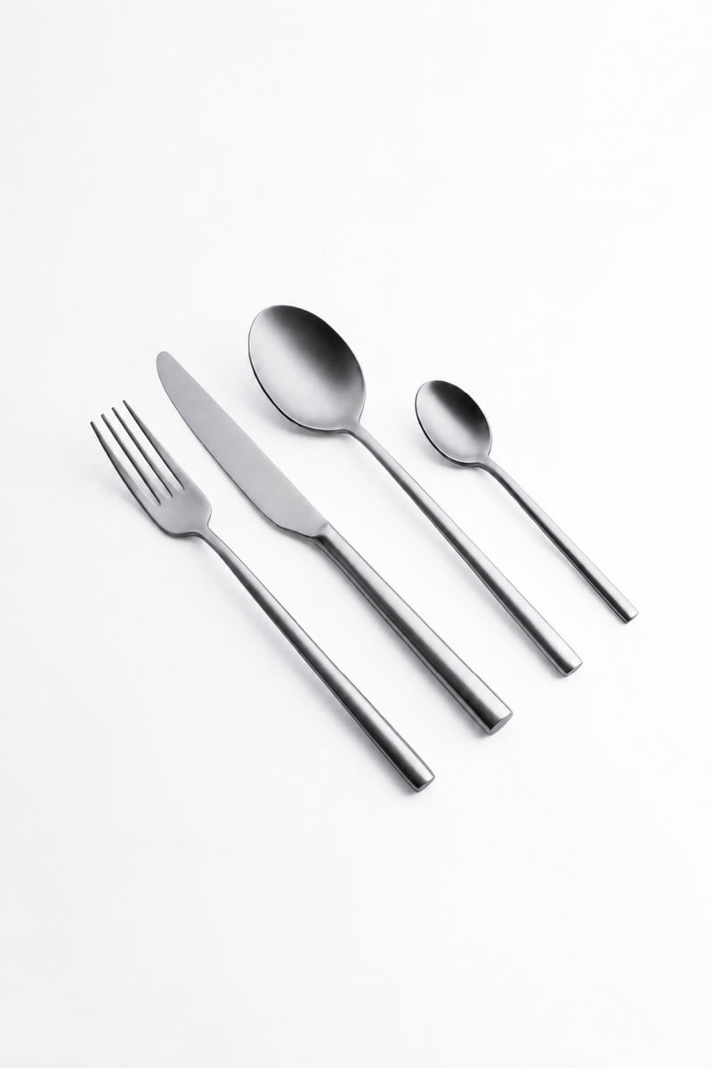 Set di posate 4 pezzi '800 in acciaio
