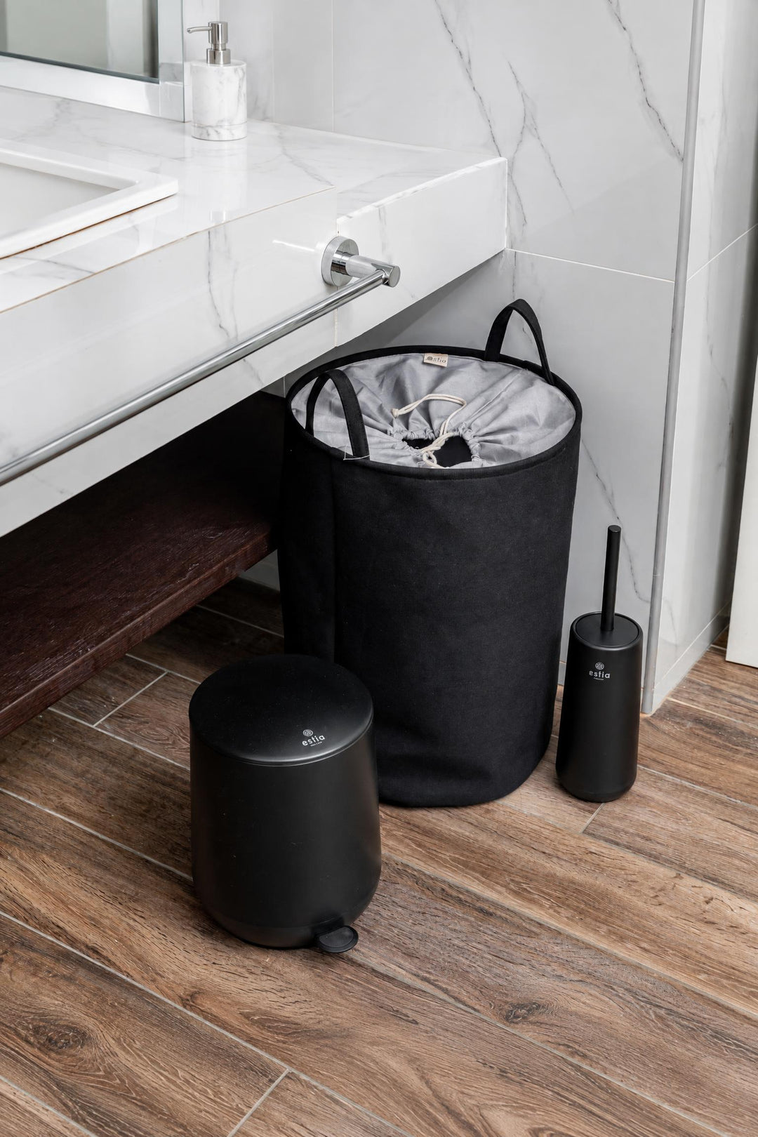 Scopino per WC Fjord in plastica Nero