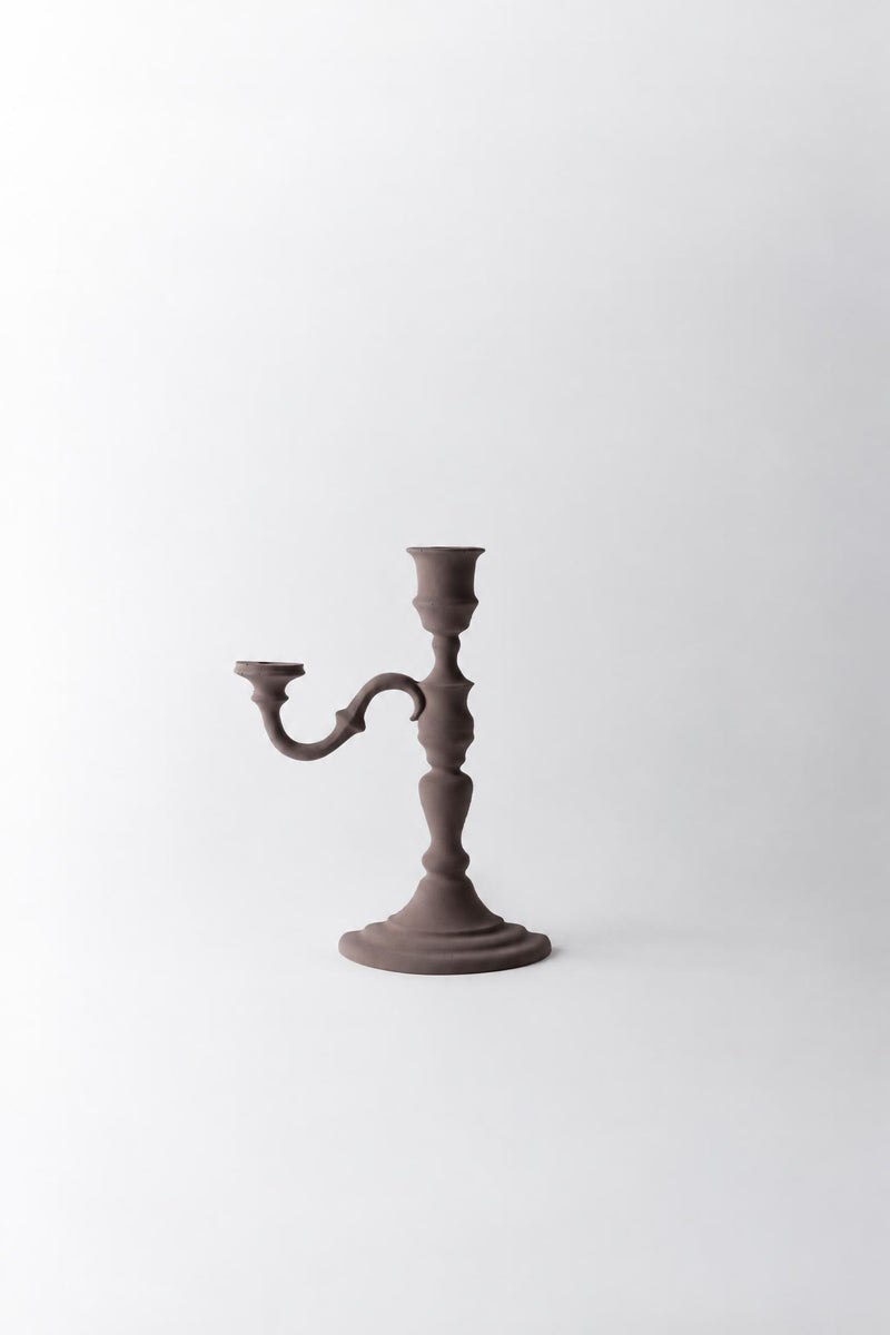 Candelabro Magic Objects in cemento