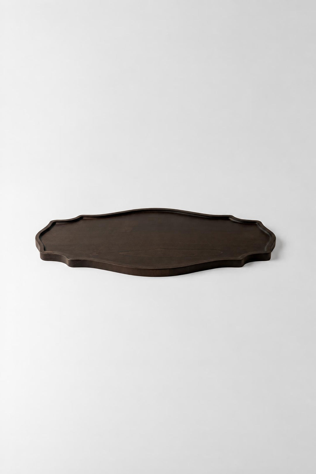 Vassoio Outline in legno Tinto eucalipto 50 x 25 cm
