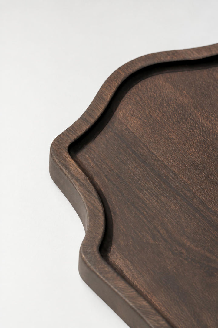 Vassoio Outline in legno Tinto eucalipto 50 x 25 cm